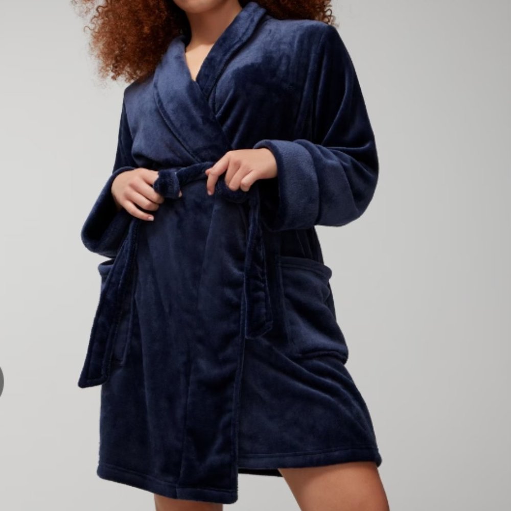 NWT Soma Plush Short Robe
